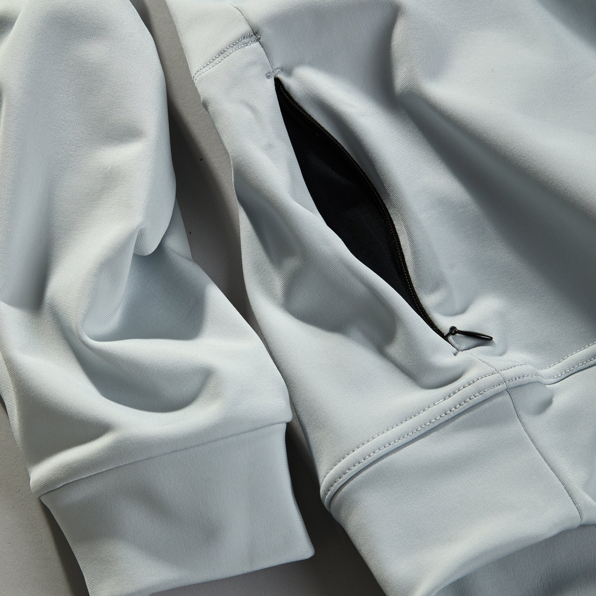 '23 Draper Running Sweatshirt - Cool Grey - PYNRS Performance Streetwear