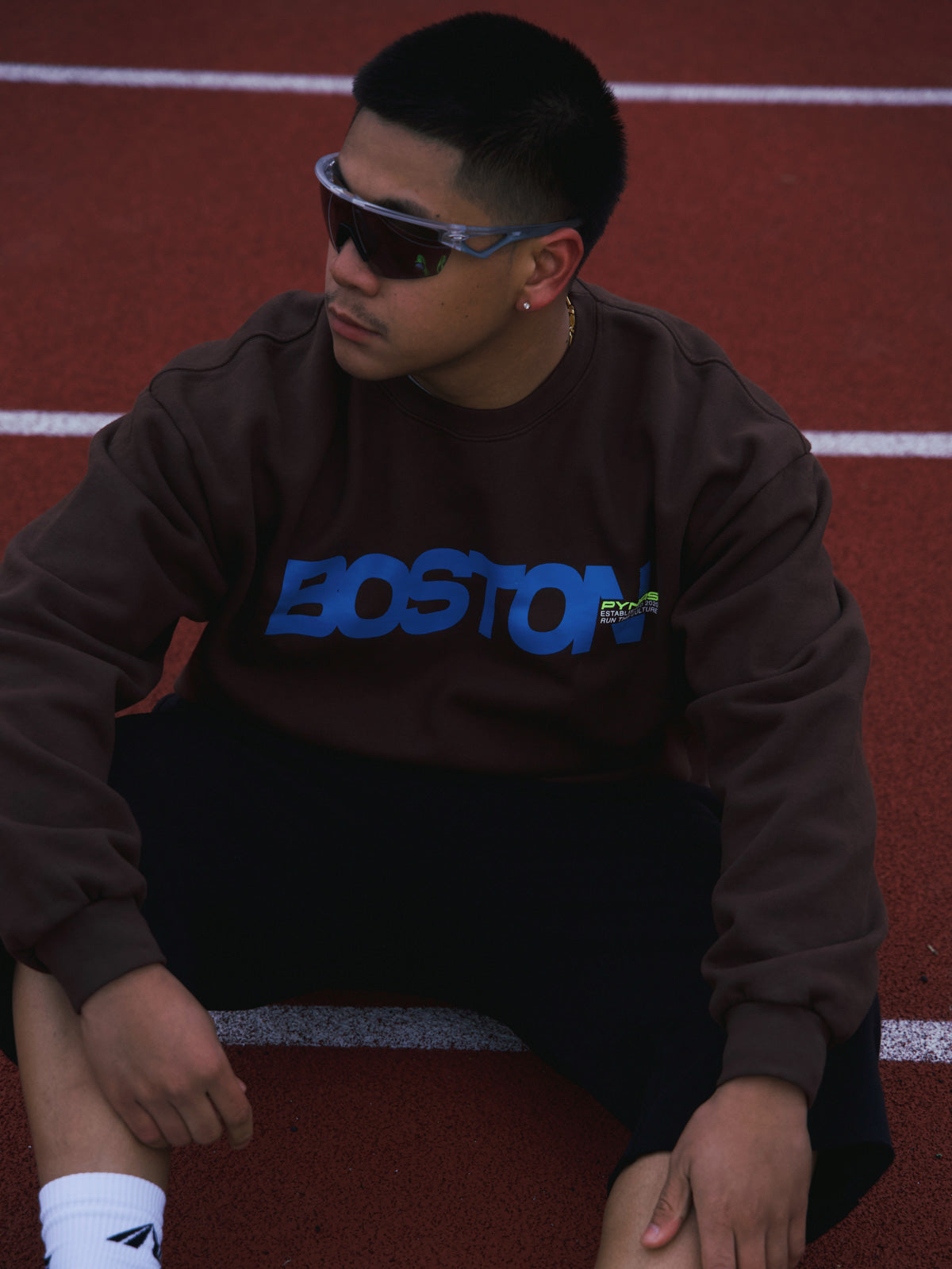 UNISEX BOSTON CREWNECK
