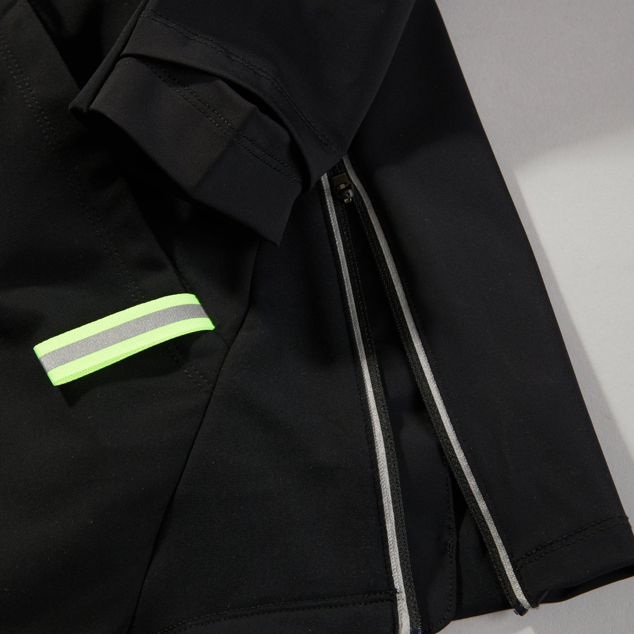 '23 Sydney Performance Hoodie - Black - PYNRS Performance Streetwear